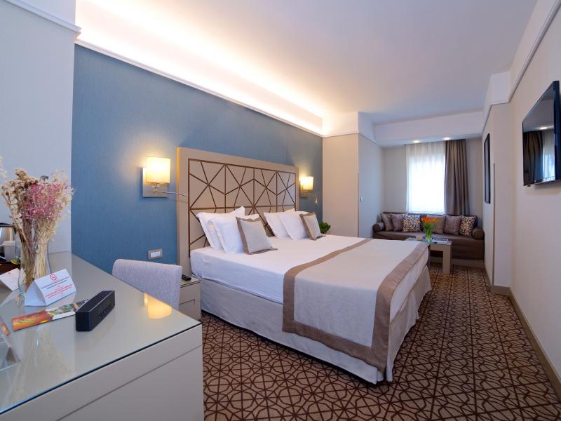 Ramada By Wyndham Istanbul Taksim