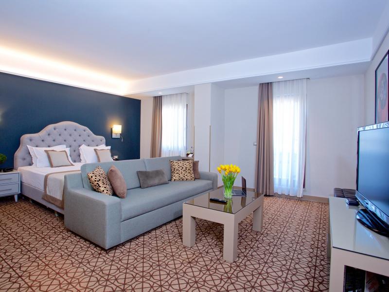 Ramada By Wyndham Istanbul Taksim