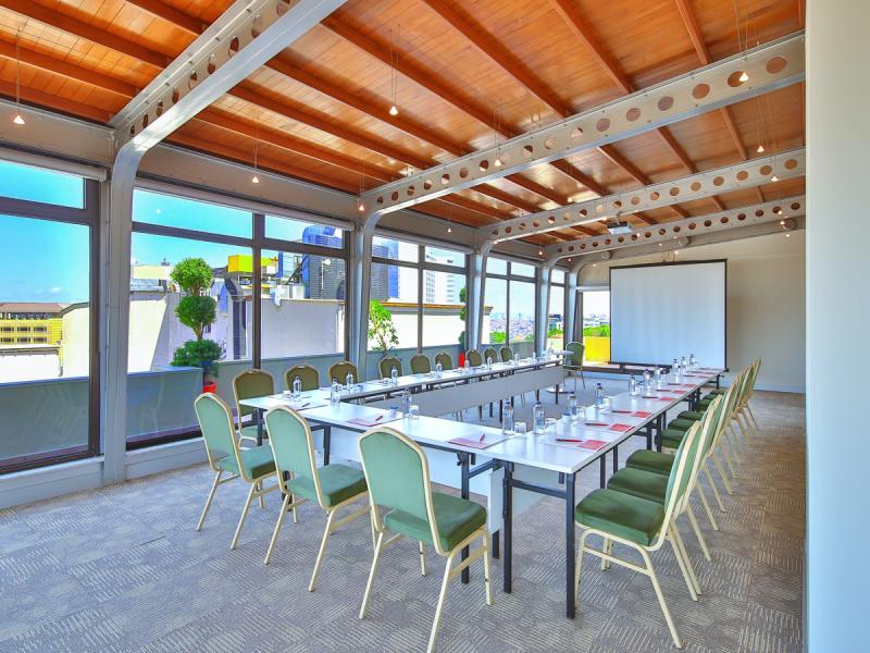 Ramada By Wyndham Istanbul Taksim