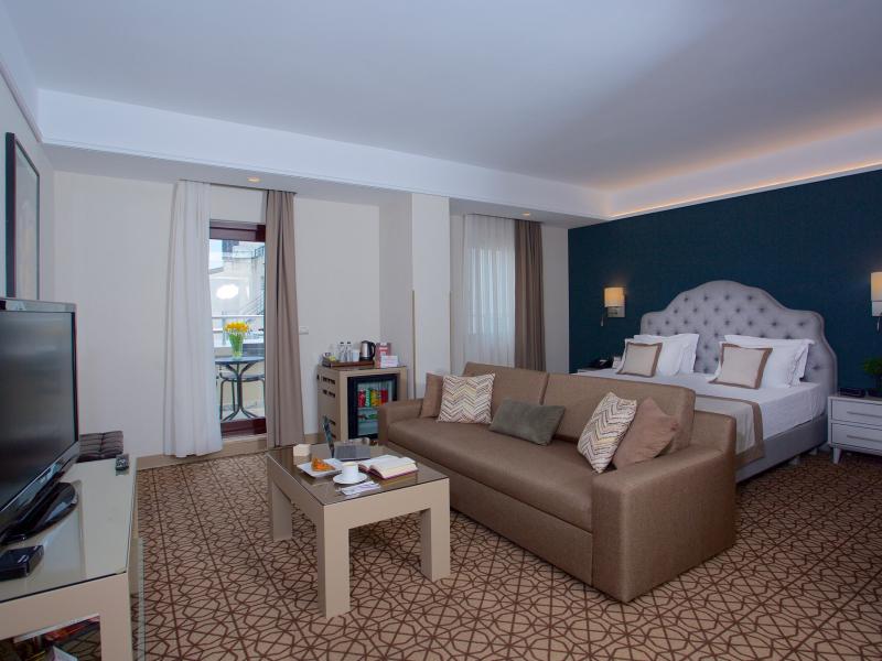 Ramada By Wyndham Istanbul Taksim