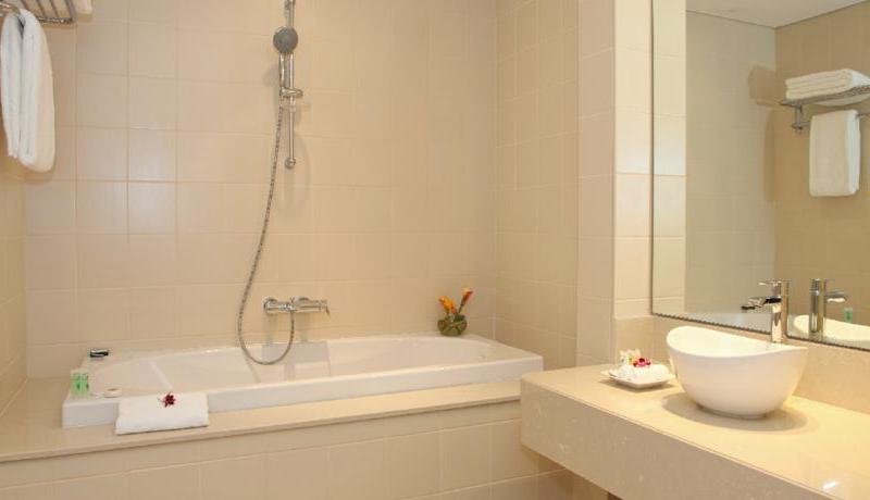 Metropolitan Al Mafraq Hotel