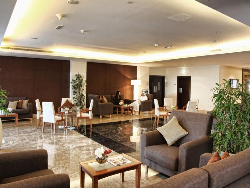 Metropolitan Al Mafraq Hotel