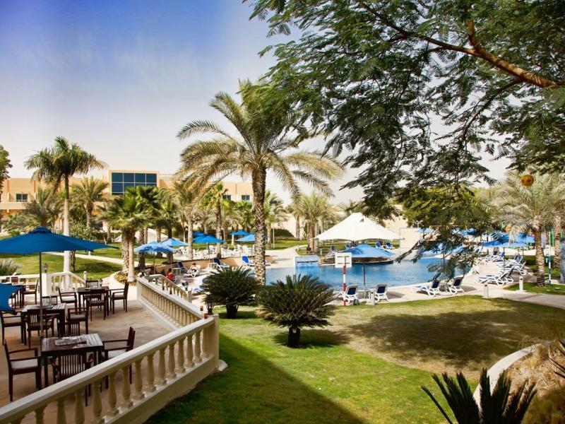 Metropolitan Al Mafraq Hotel