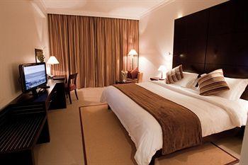 Metropolitan Al Mafraq Hotel