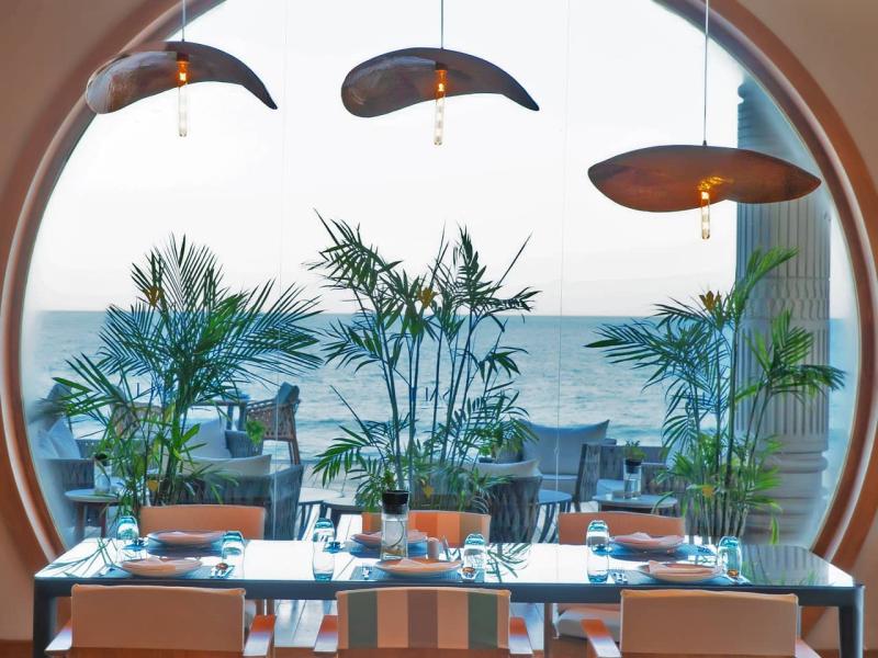 Rixos Premium Magawish Suites & Villas