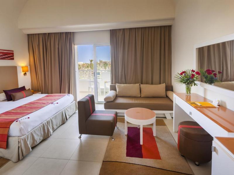 Club Magic Life Penelope Beach