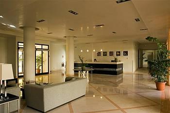 Mahara Hotel & Wellness