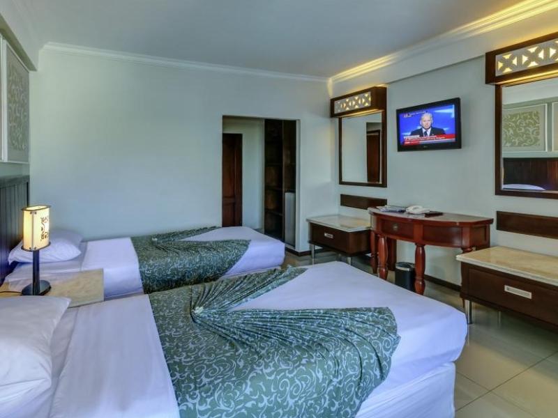 Maharani Beach Hotel