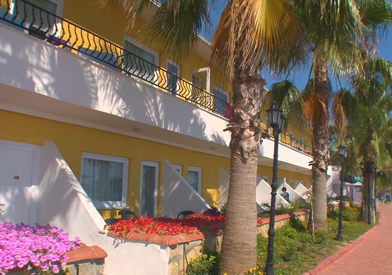 Antik Hotel & Garden