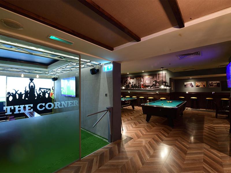 Majestic City Retreat Hotel