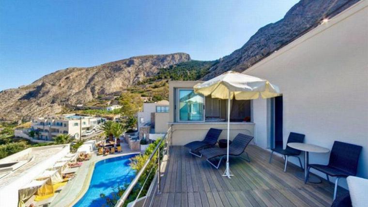 Antinea Suites & Spa Hotel