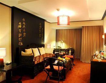 DoubleTree by Hilton Bangkok Ploenchit