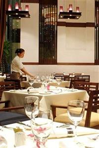 DoubleTree by Hilton Bangkok Ploenchit