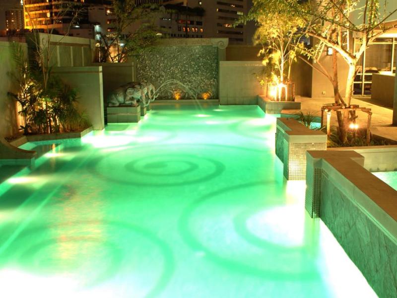 DoubleTree by Hilton Bangkok Ploenchit