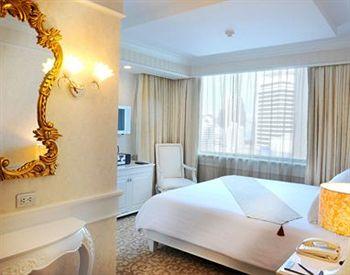 DoubleTree by Hilton Bangkok Ploenchit