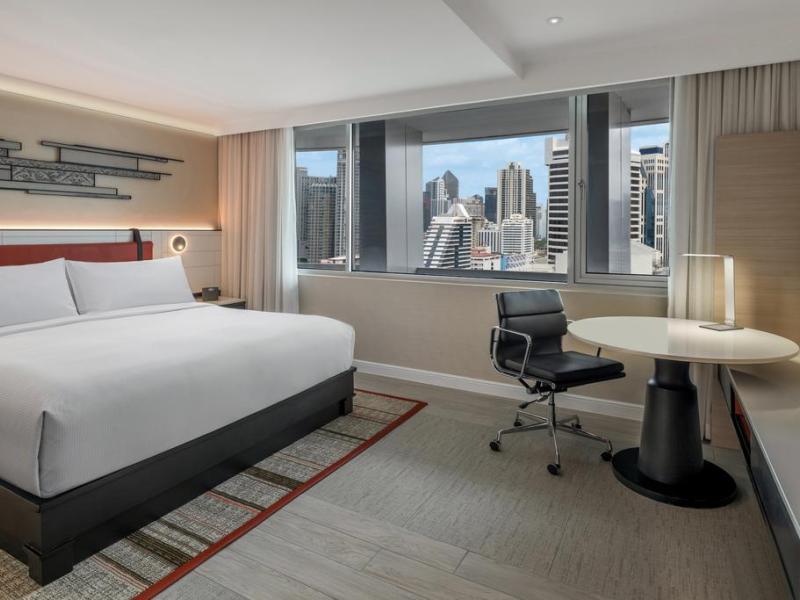 DoubleTree by Hilton Bangkok Ploenchit