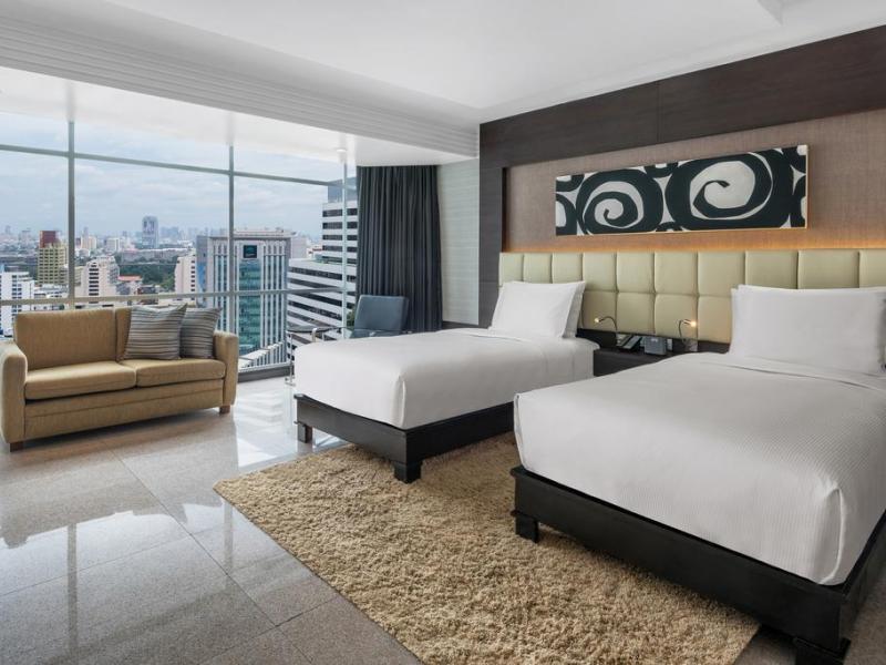 DoubleTree by Hilton Bangkok Ploenchit