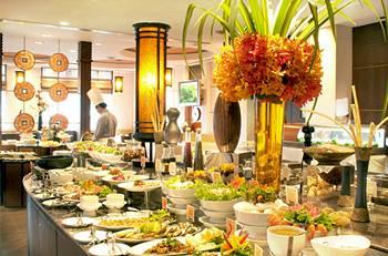 DoubleTree by Hilton Bangkok Ploenchit