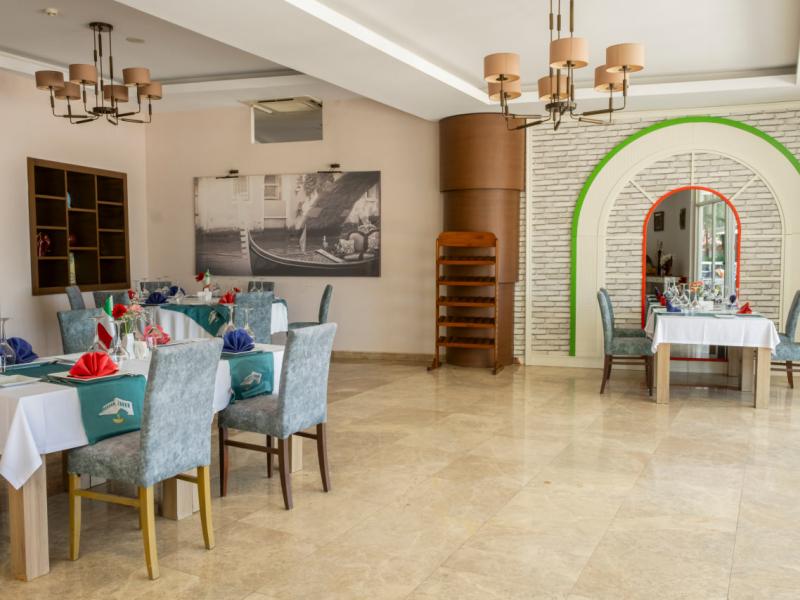 Asteria Family Resort Side