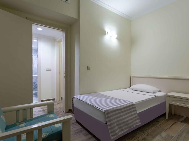 Asteria Family Resort Side