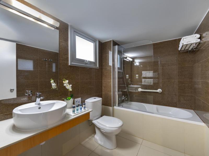 Malama Holiday Village