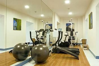 Mamaison Residence Sulekova