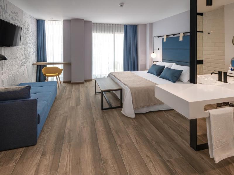 Mar Blau Hotel