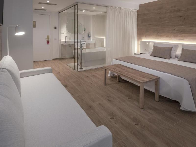 Mar Blau Hotel