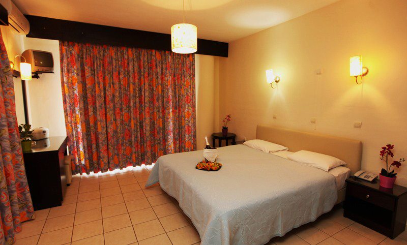 Maranton Beach Hotel