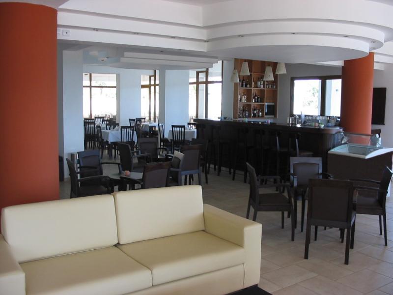 Maranton Beach Hotel