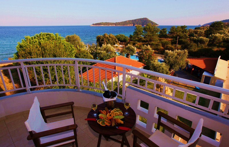 Maranton Beach Hotel