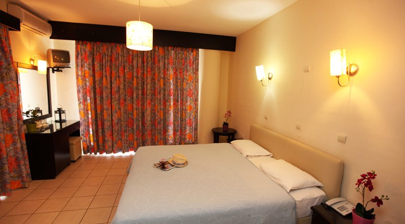 Maranton Beach Hotel