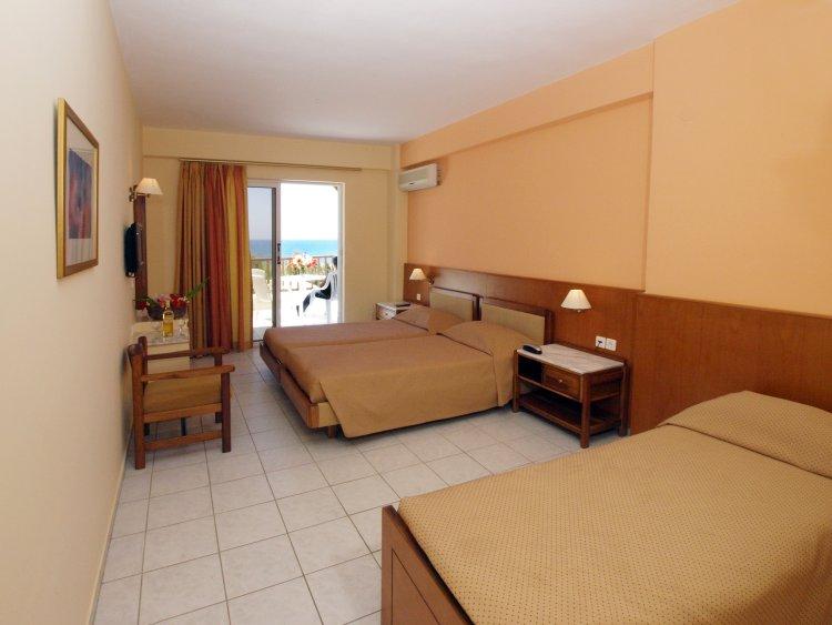 Maravel Hotel & Apartments