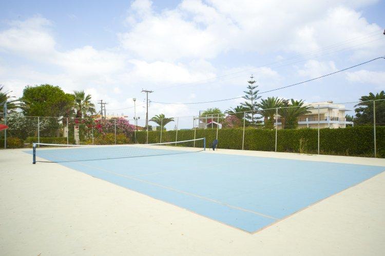 Maravel Hotel & Apartments