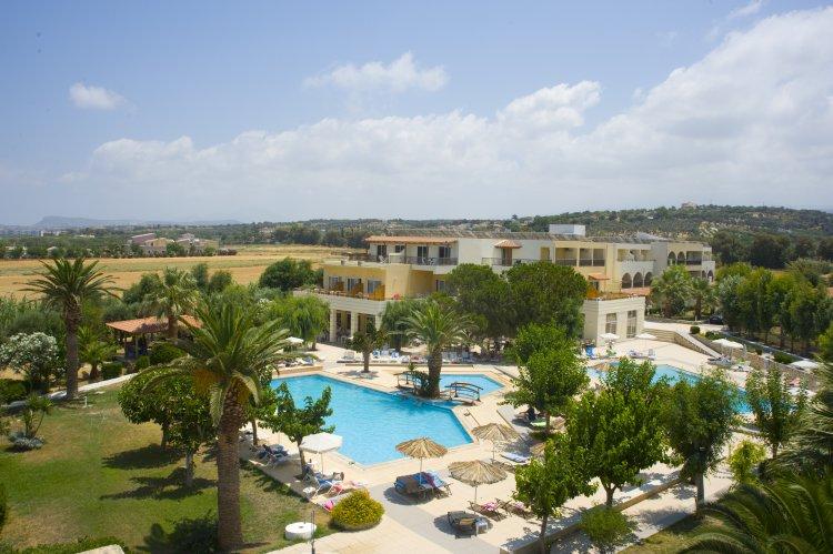 Maravel Hotel & Apartments