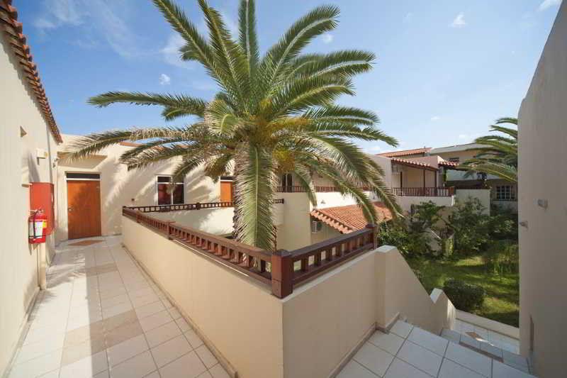 Maravel Land Beach Hotel