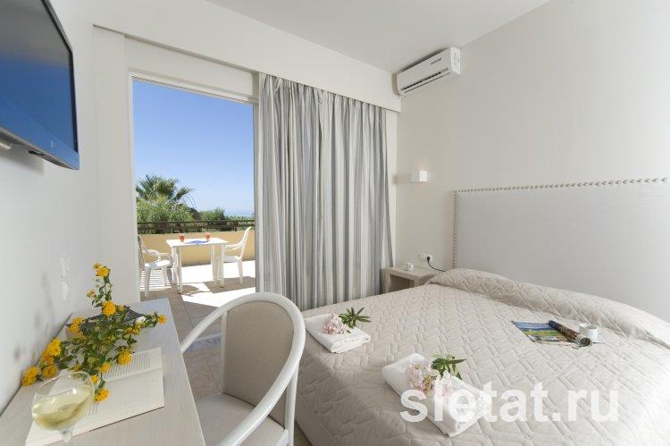 Maravel Land Beach Hotel