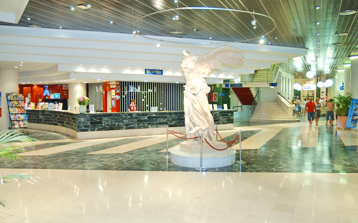 Marconfort Beach Club