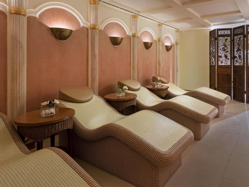 Mardan Palace