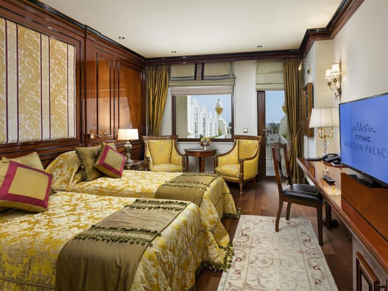 Mardan Palace