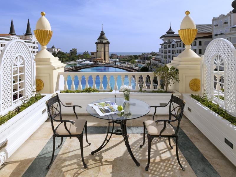 Mardan Palace