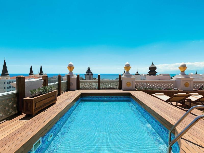 Mardan Palace