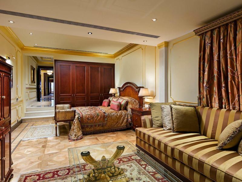 Mardan Palace