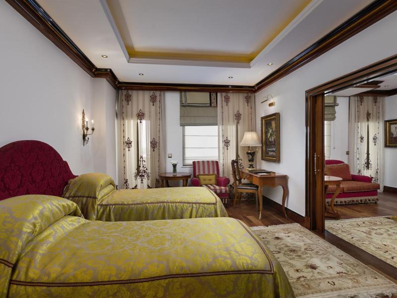 Mardan Palace