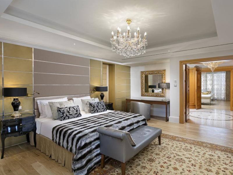 Mardan Palace