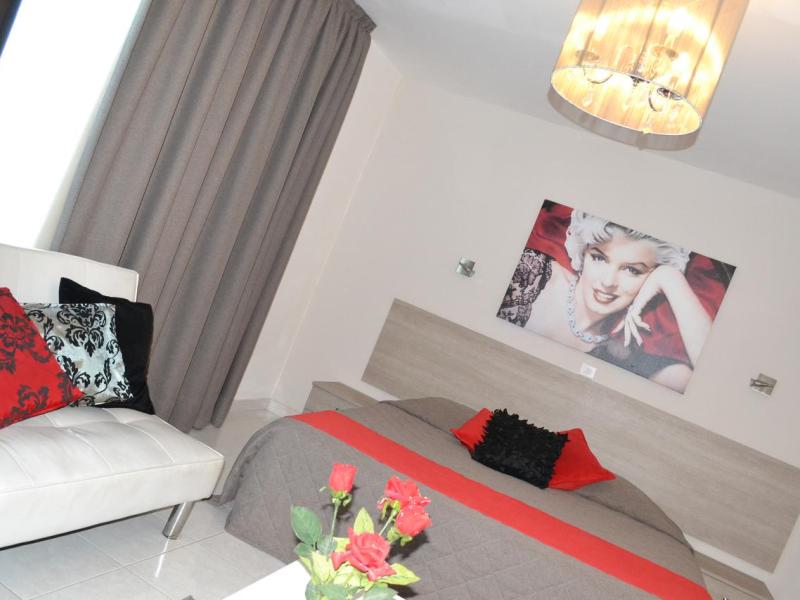 Marianna Hotel Apartments