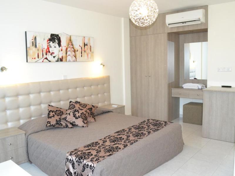 Marianna Hotel Apartments