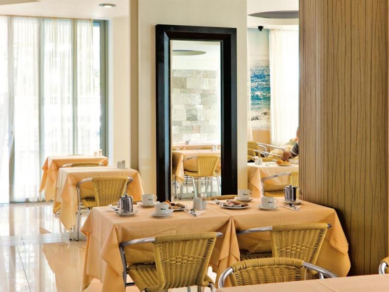 Aquamare City & Beach Hotel