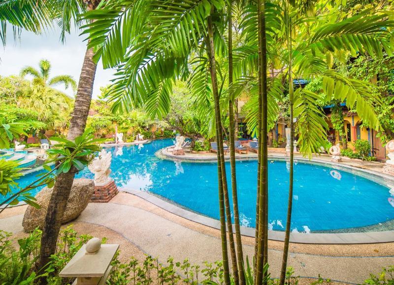 Aochalong Resort Villa & Spa