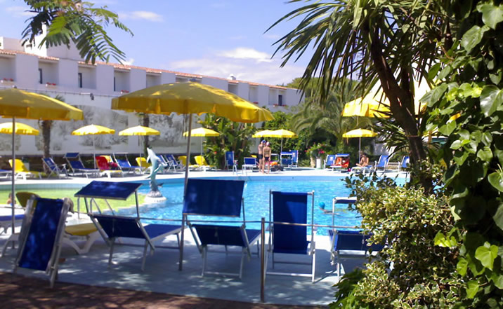 Marina Club